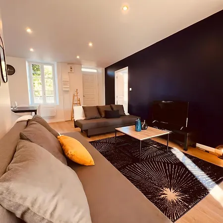 Le Blue Sight - Homy Apartment *